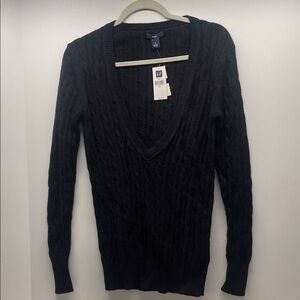 GAP Women's Black V-Neck Cable Sweater